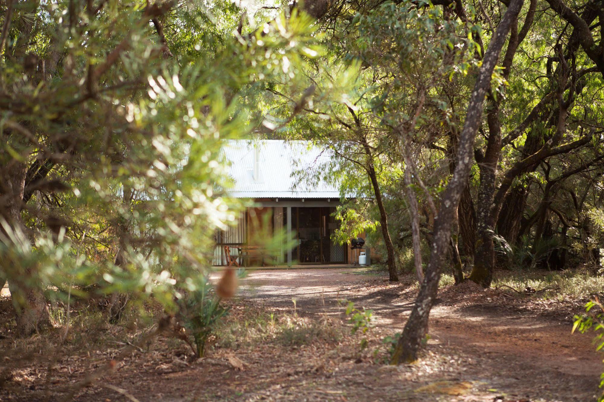 Bussells Bushland Cottages Margaret River Bagian luar foto