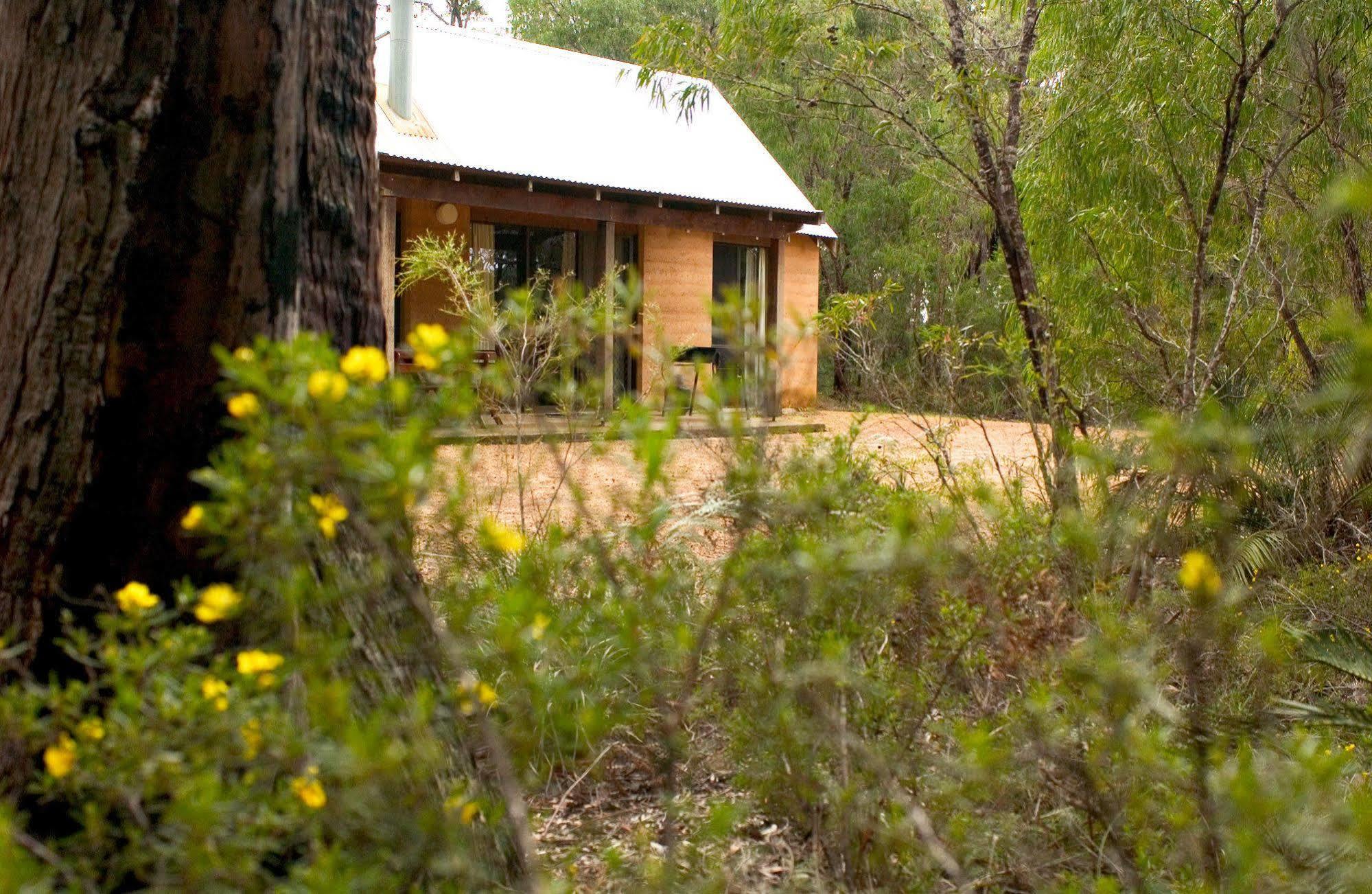 Bussells Bushland Cottages Margaret River Bagian luar foto